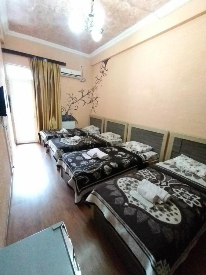 Hotel Vakhtanguri Batumi Luaran gambar
