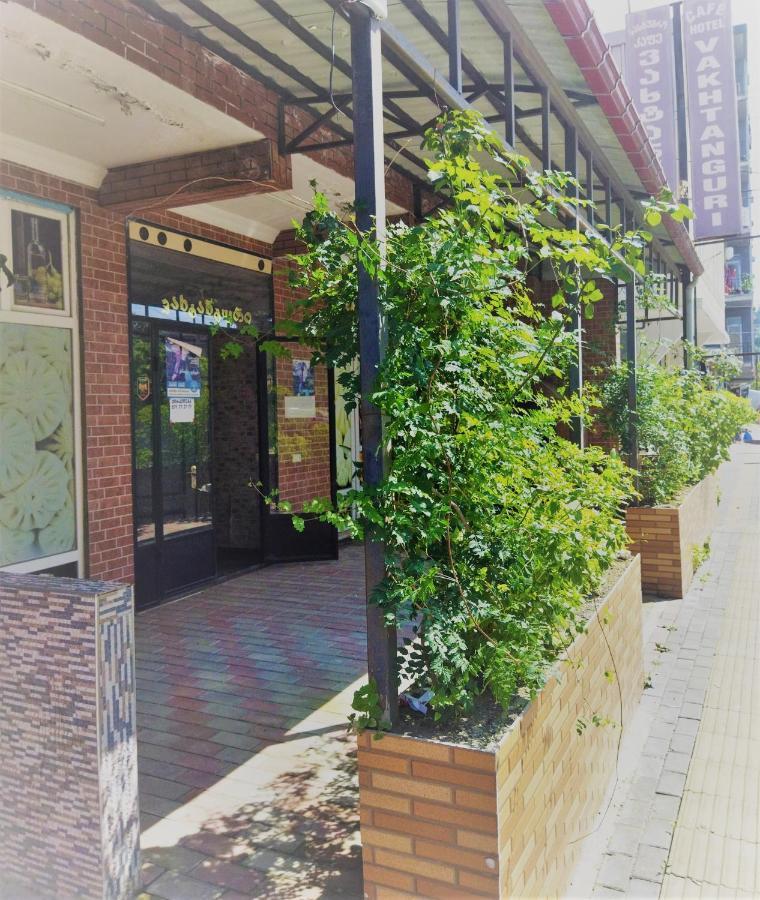 Hotel Vakhtanguri Batumi Luaran gambar