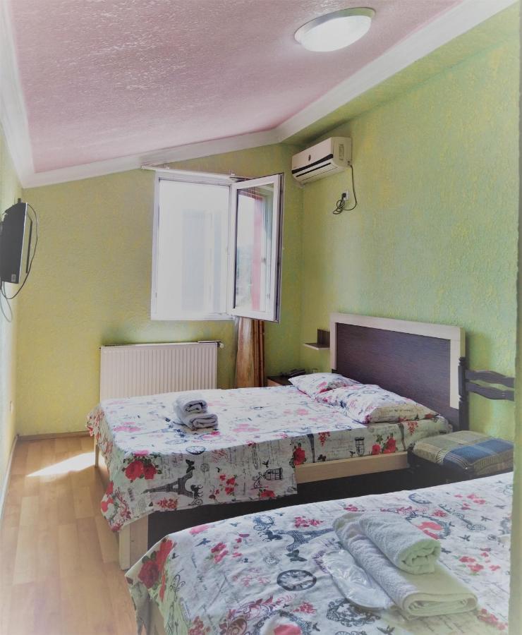 Hotel Vakhtanguri Batumi Luaran gambar