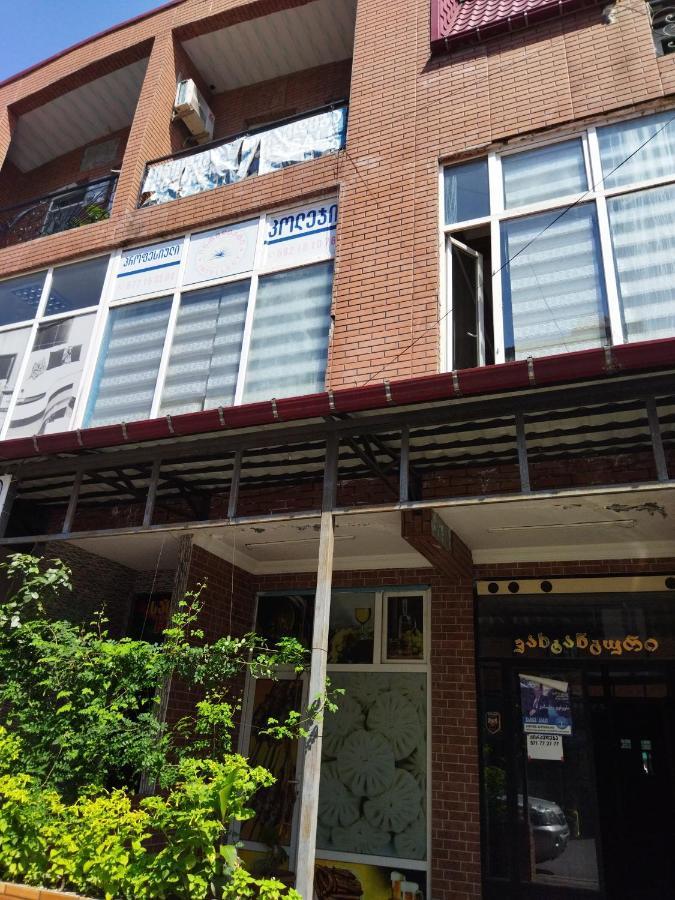 Hotel Vakhtanguri Batumi Luaran gambar