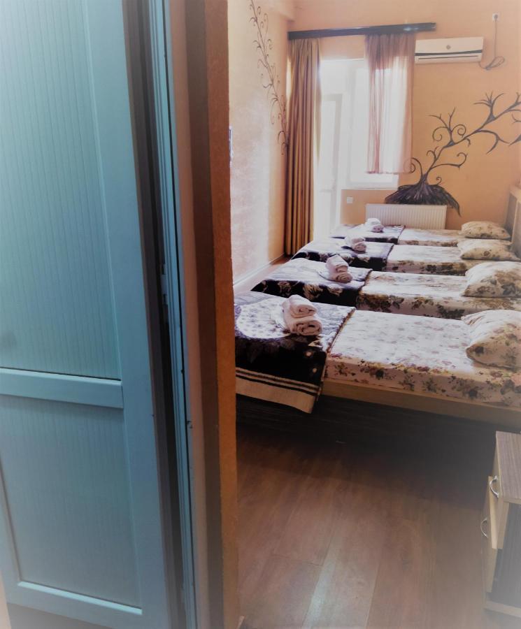 Hotel Vakhtanguri Batumi Luaran gambar