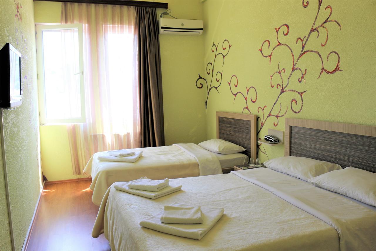 Hotel Vakhtanguri Batumi Luaran gambar
